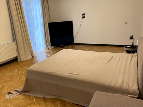 будинок за адресою Анатолія Солов'яненка вул.