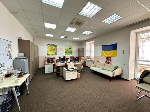 коммерческая по адресу Михаила Грушевского ул., 34/1