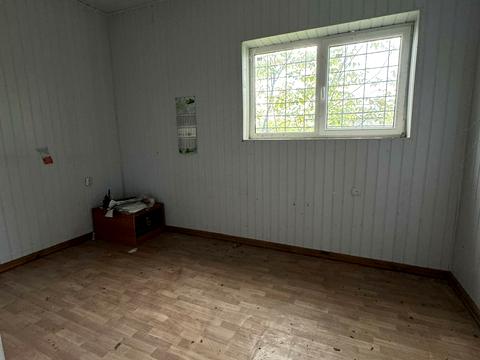 комерційна за адресою с. Горішні Шерівці, Макаренка, 61