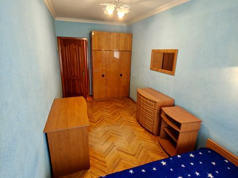 квартира по адресу Строителей ул., 12