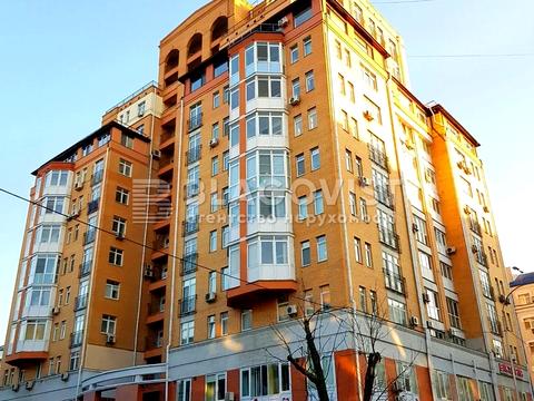 комерційна за адресою Почайнинська вул., 70