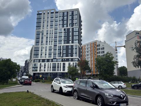 комерційна за адресою Малоголосківська вул., 12г