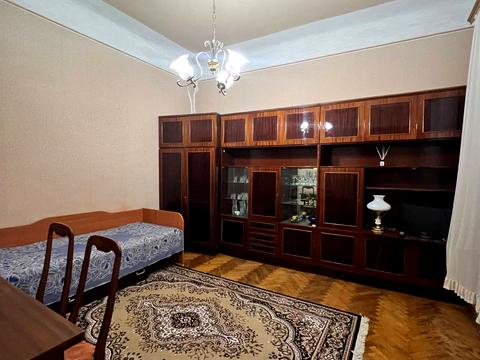 квартира за адресою Пантелеймона Куліша вул., 45