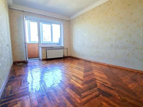 квартира за адресою Академіка Александрова вул., 5