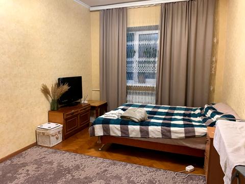 квартира за адресою Фізкультурна вул. (Євгена Стеф'юка), 3