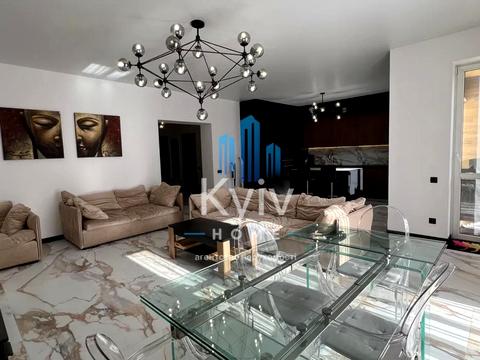 дом по адресу  ул.