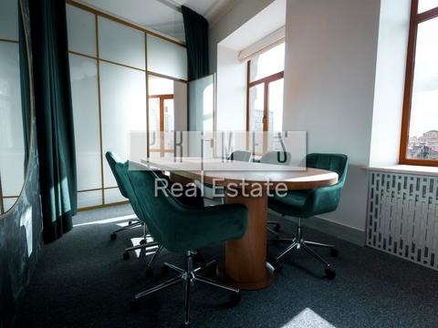 коммерческая по адресу Большая Васильковская ул. (Красноармейская), 43