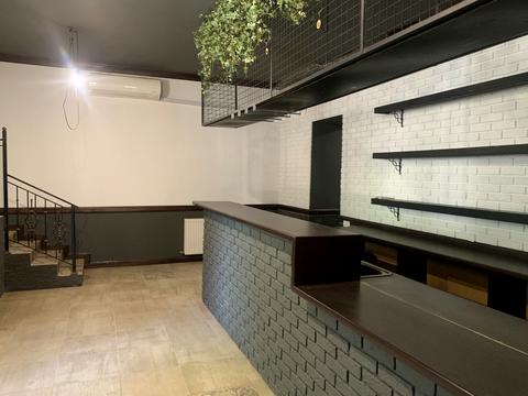 комерційна за адресою Олекси Новаківського вул., 1