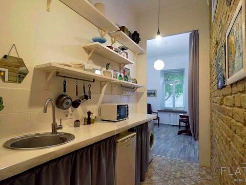 квартира за адресою Київ, Набережно-Хрещатицька вул., 7-В
