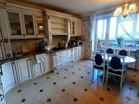 квартира по адресу Голосеевская ул., 13