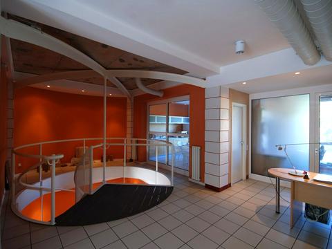 коммерческая по адресу пл. Соборна, 7б