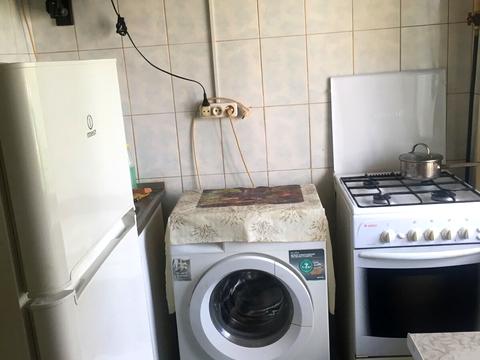 комната по адресу Ореста Левицкого ул. (Академіка Курчатова), 18