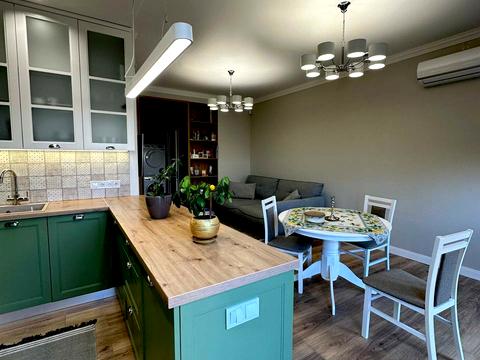 квартира за адресою Лабораторна вул., 31