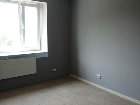 комерційна за адресою Михайла Грушевського бульв., 13