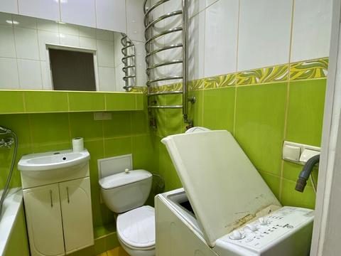 квартира по адресу Строителей ул., 27