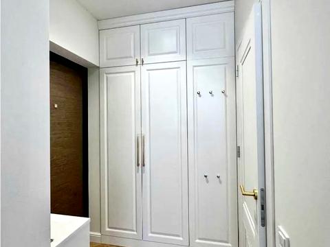 квартира за адресою Київ, Салютна вул., 2к18