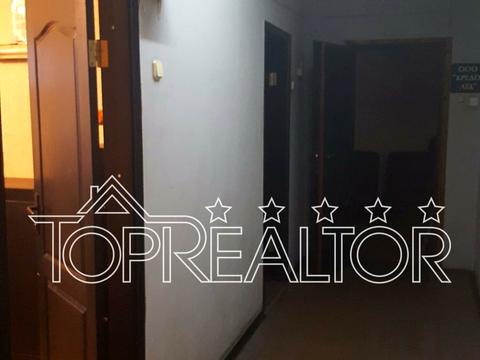 комерційна за адресою Гімназійна набережна вул. (Червоношкільна набережна), 18