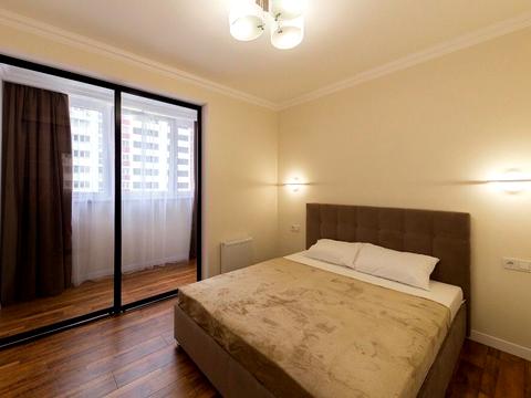 квартира за адресою Драгоманова вул., 2