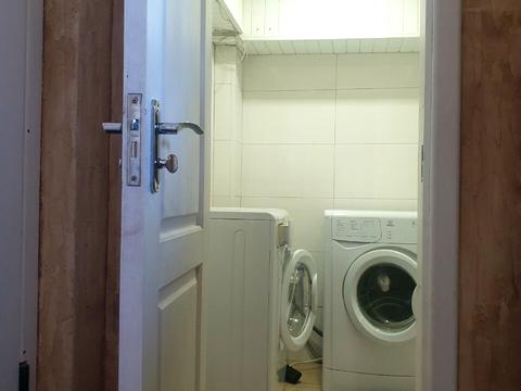 комерційна за адресою Руставелі вул., 31