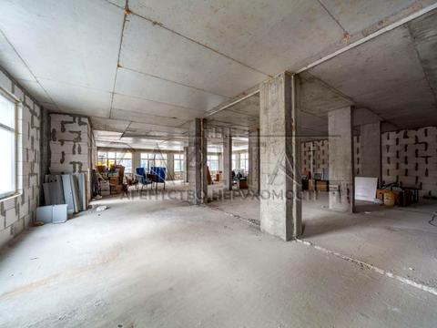 комерційна за адресою Соборна вул., 11а