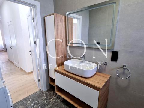 дом по адресу центральна