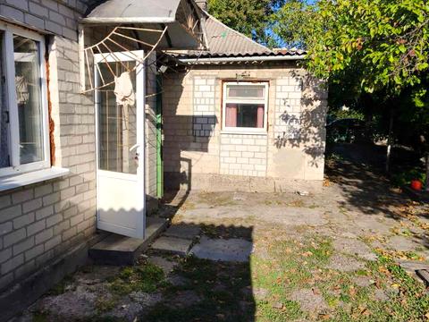 будинок за адресою смт. Яворницьке (Іларіонове), Максима Поліщука