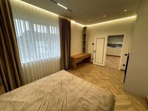 квартира за адресою Дмитра Яворницького вул., 32
