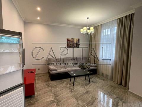 квартира за адресою Василя Тютюнника вул. (Анрі Барбюса), 51