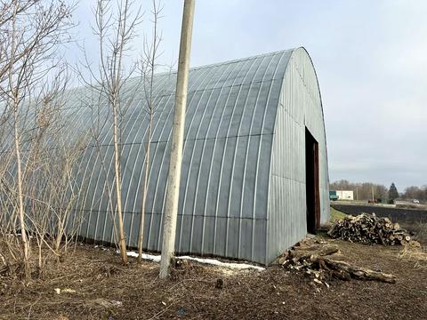 комерційна за адресою Миру, 48