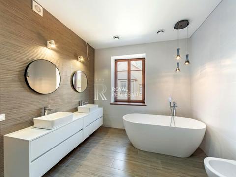 будинок за адресою Вишнева вул. (Леніна)