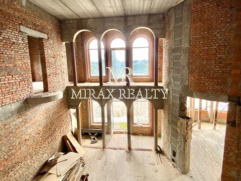 будинок за адресою с. Вишеньки, Набережна, 1