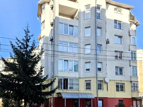 коммерческая по адресу Трильвського, 25