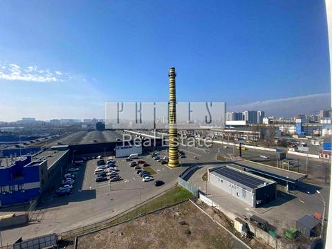 комерційна за адресою Лугова вул., 13-Ж