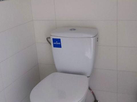 комерційна за адресою Канатна вул., 28