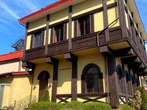 комерційна за адресою Генерала Алмазова вул. (Кутузова), 12