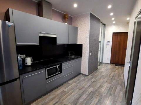 квартира за адресою Королеви Єлизавети ІІ вул. (Глинки), 2