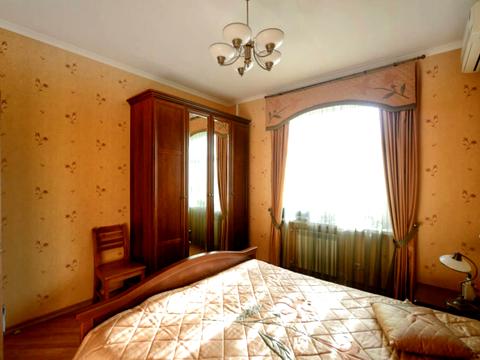 квартира за адресою Академіка Богомольця вул., 3