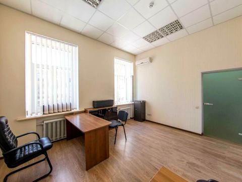 комерційна за адресою Богдана Хмельницького вул., 33/34