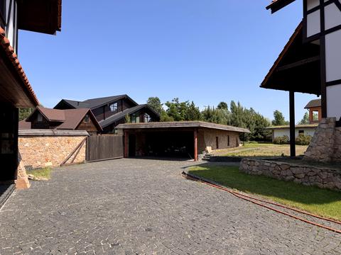 будинок за адресою Центральна