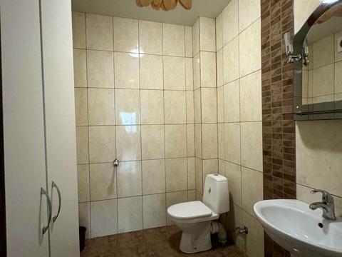 комерційна за адресою Тернопільська вул., 15б