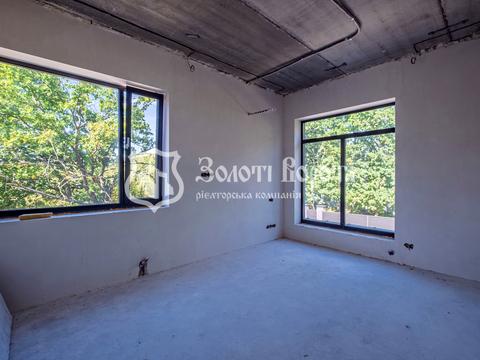 будинок за адресою Світанкова, 1