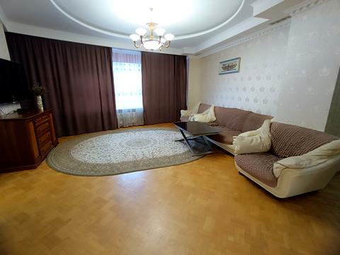 квартира за адресою Літературна вул., 1а