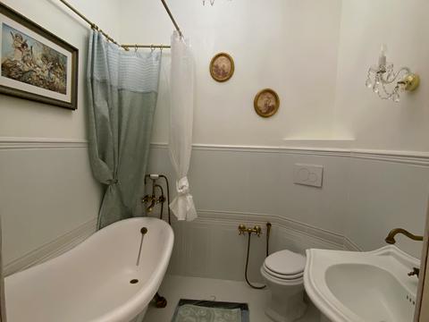 квартира по адресу Андрея Верхогляда ул. (Михайла Драгомирова), 16