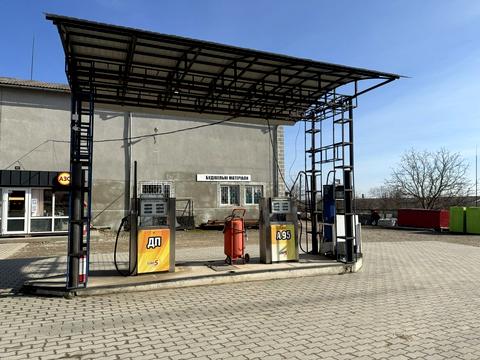 комерційна за адресою Грушевського вул., 63