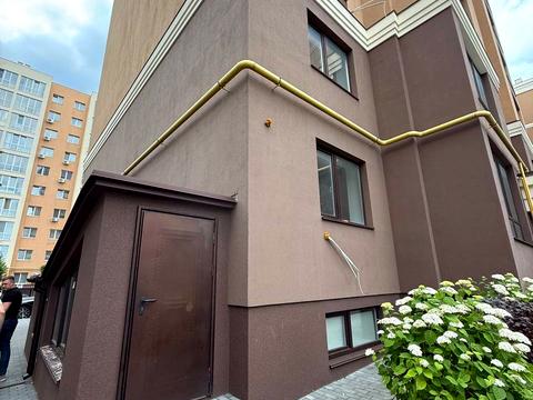 комерційна за адресою Свободи вул., 1-C