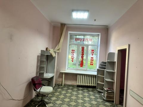 комерційна за адресою Богоявленська вул. (Черняка), 8