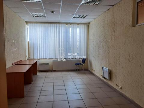 комерційна за адресою Шевченка пл., 2