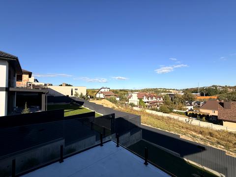 будинок за адресою Погребного вул., 1