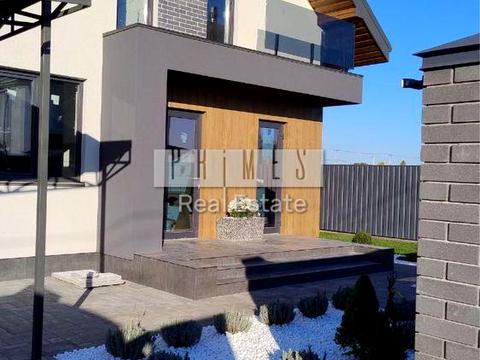 дом по адресу Паркова вул.