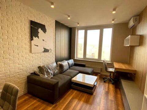 квартира за адресою Дніпровська набережна вул., 16-Г